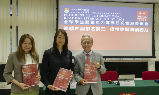 (from left) Dr Cheong Choo Mui, Dr Lam Wai Ip and Professor Tse Shek Kam
