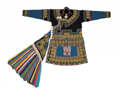 Woman’s attire, Yi ethnic minority, Liangshan Prefecture, Sichuan Province (Length of upper garment: 90cm). (Collection of Mei-yin Lee)