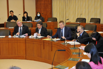 Professor Mathieson chaired a regular Senate meeting in the afternoon.
