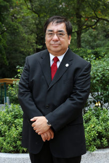 港大理學院院長及物理系講座教授郭新，剛獲選為國際天文聯合會太空生物學委員會主席。