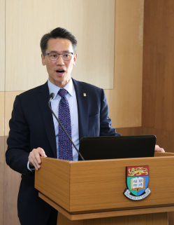 Professor W. John Kao, Vice-President and Pro-Vice Chancellor (Global).