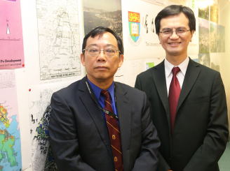 黎偉聰教授（左）及鄒廣榮教授