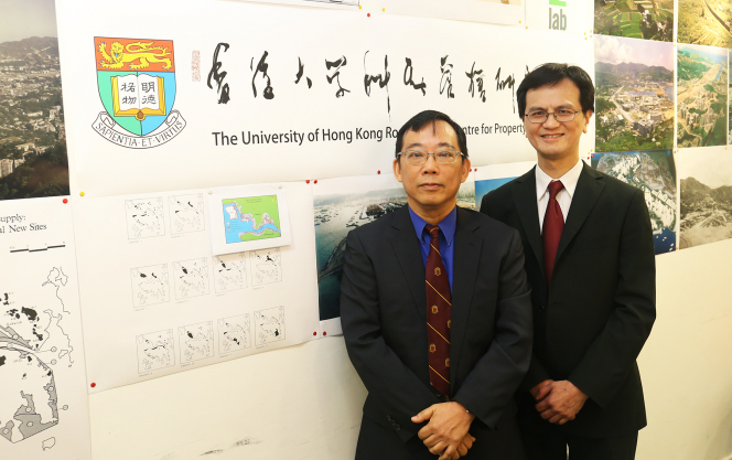 Professor Lawrence Lai (left) and Professor Chau Kwong-wing 