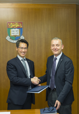 Professor W. John Kao, Vice-President and Pro-Vice-Chancellor (Global), HKU and Pierre Dorbes, Head of ICRC Regional Delegation in East Asia