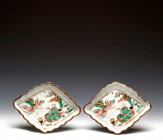 Pair of ko-akae dishes