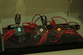 任教授團隊研發的有機電致發光材料和器件