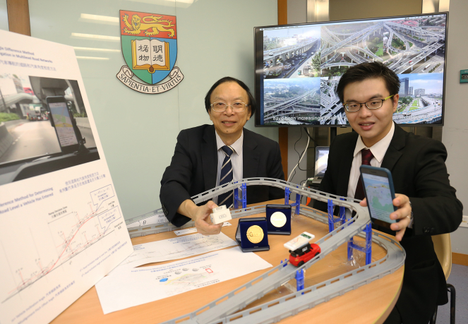 Professor Anthony Yeh Car-On (left) and Dr Zhong Teng