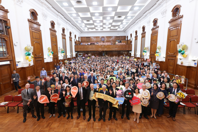 港大舉行長期服務獎頒授典禮表揚逾240位教職員   