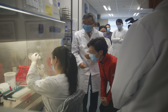 The Chief Executive Mrs Carrie Lam had a first-hand look at HKU's sewage monitoring system on February 15