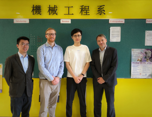 （左起）岑浩璋教授、 Andrew B. Kinghorn博士、郭偉和唐柱霖教授
