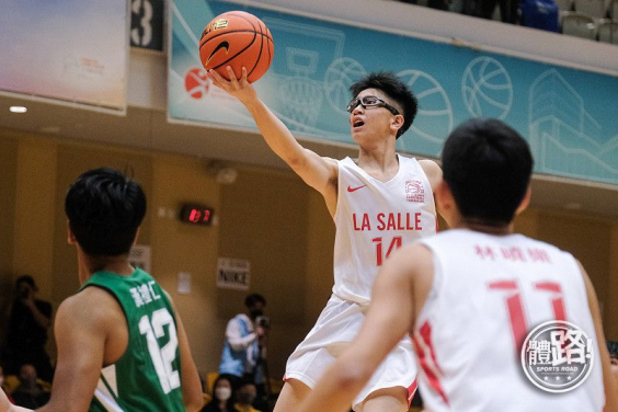 TSANG Long Him Kyle, admitted under the Sports Scholarship Scheme to the Bachelor of Dental Surgery (BDS) programme, is a member of the Hong Kong basketball team and is currently preparing for the Ulaanbaatar 2023 East Asian Youth Games