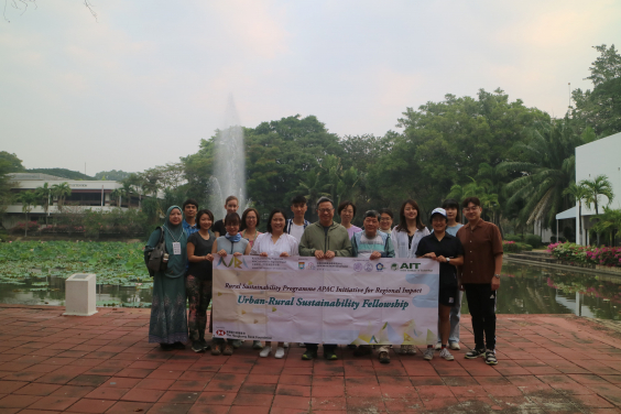 香港大學代表團赴泰國出席鄉郊活
化區域論壇