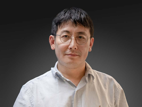 Professor Shuang Zhang